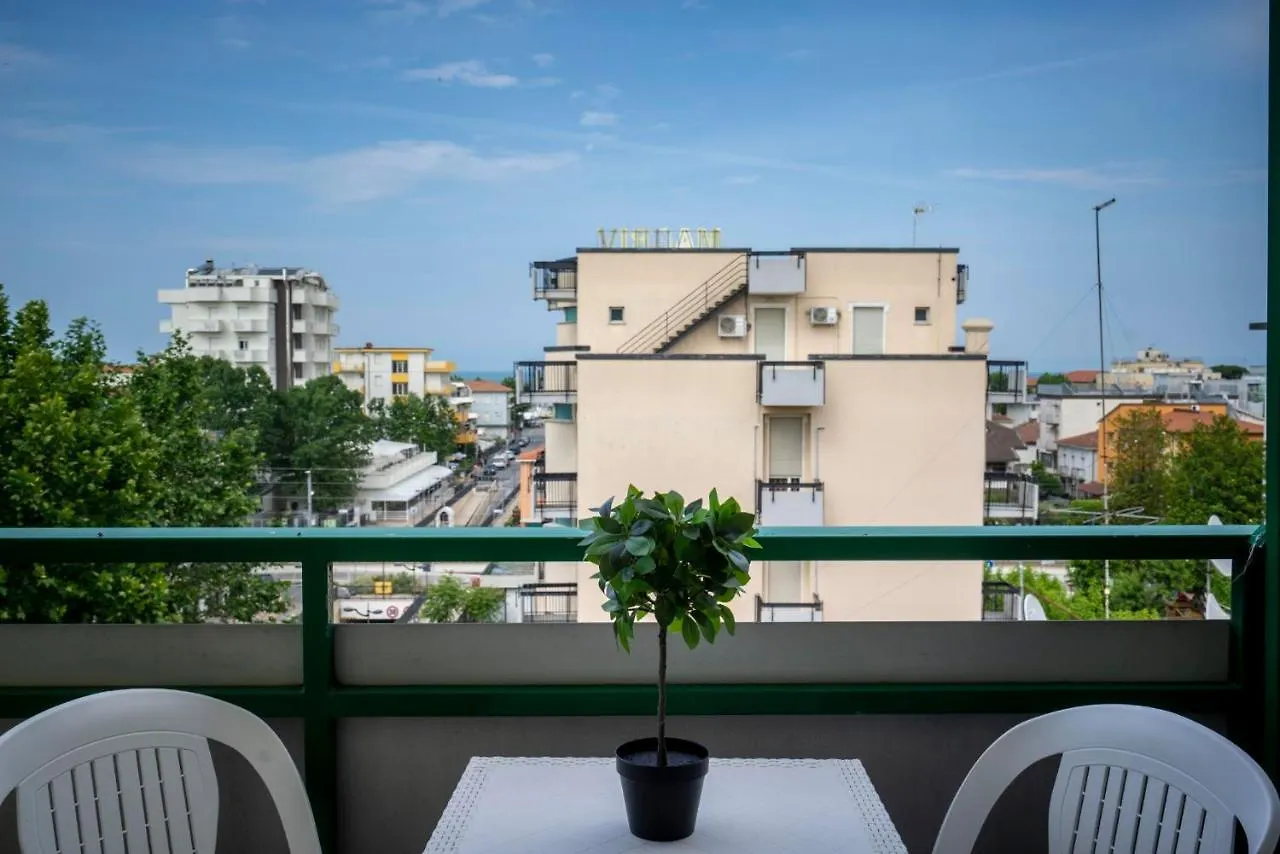 Hotel Mamy Rimini 2*,  Italy